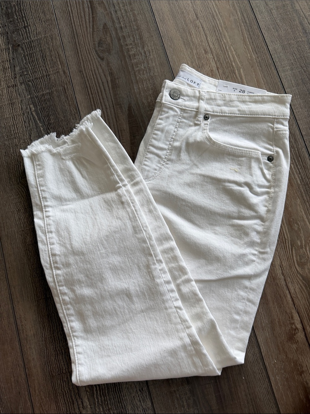 LOFT White curvy Skinny Jeans with Frayed Hem
